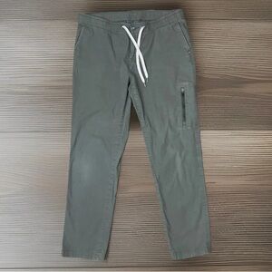 Vuori Olive Green Capris Large